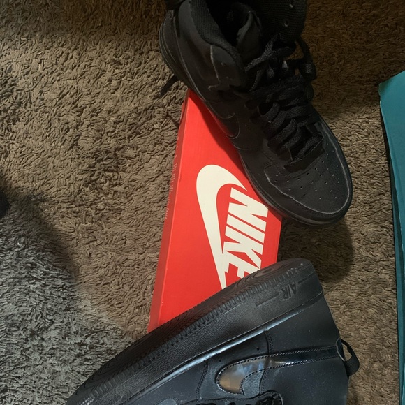 Nike Airforce 1’s Hightop - Picture 7 of 9